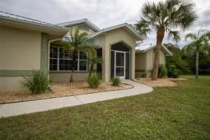 10030 Franklin Dr, Englewood, FL 34224, Sold 01/18/22
