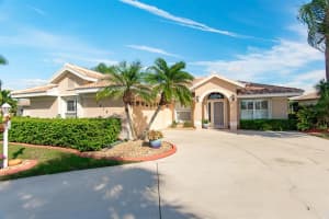 6828 Greenview Ln, Englewood, FL 34224, Sold 01/17/22