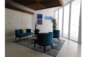 101 Gulfstream Ave, Sarasota, FL 34236, Sold 02/01/22