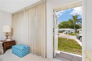 112 Circlewood Dr, Venice, FL 34293, Sold 04/15/22