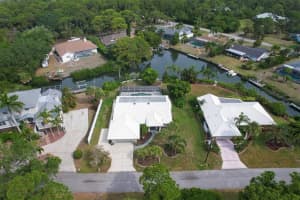 1245 HIGHLAND AVE, ENGLEWOOD, FL 34223 Sold 07/28/22