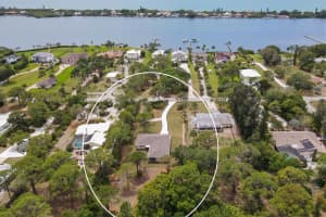 1785 Bayshore Dr, Englewood, FL 34223, Sold 05/13/22