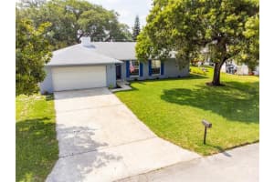 2 MAPLE RUN, HAINES CITY, FL 33844 Sold 07/22/22