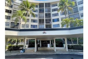 5855 MIDNIGHT PASS RD #621, SARASOTA, FL 34242 Sold 10/07/22