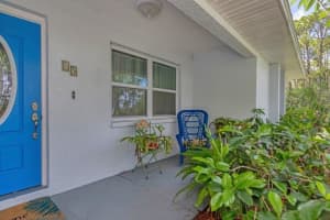 15 RIVERFRONT DR, VENICE, FL 34293 Sold 04/17/23