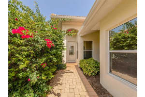 1047 TOPELIS DR, ENGLEWOOD, FL 34223 Sold 03/02/23