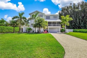 210 GREEN DOLPHIN DR, PLACIDA, FL 33946 Sold 08/29/22
