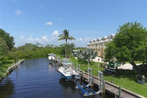 4410 WARREN AVE #113, PORT CHARLOTTE, FL 33953 Sold 11/10/22