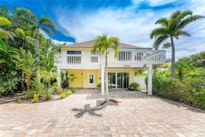 200 PILOT ST, BOCA GRANDE, FL 33921 Sold 01/30/23