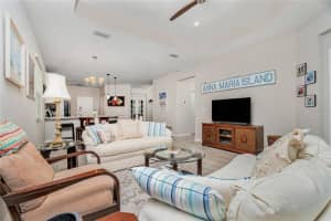 5746 AMBERLY DR, BRADENTON, FL 34208 Sold 11/29/22