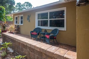 965 BAYSHORE DR, ENGLEWOOD, FL 34223 Sold 03/03/23