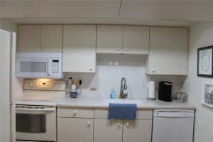 4022 BEAVER LANE, PORT CHARLOTTE, FL 33952 Sold 07/21/23