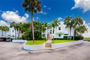 2955 BEACH ROAD, ENGLEWOOD, FL 34223 Sold 09/21/23