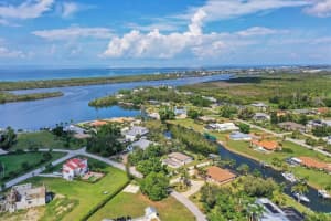 30 BUCCANEER BEND, PLACIDA, FL 33946 Sold 03/04/24
