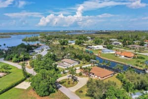 30 BUCCANEER BEND, PLACIDA, FL 33946 Sold 03/04/24
