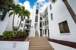 2950 BEACH ROAD, ENGLEWOOD, FL 34223 Sold 02/07/24