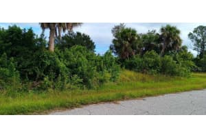 12146 SURREY AVENUE, PORT CHARLOTTE, FL 33981 Sold 10/17/24
