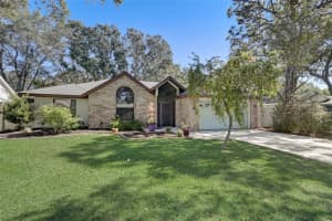 6193 BONAVENTURE COURT, SARASOTA, FL 34243 Sold 05/13/24