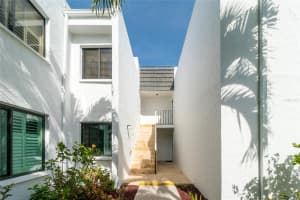 2955 BEACH ROAD, ENGLEWOOD, FL 34223 Sold 12/28/23