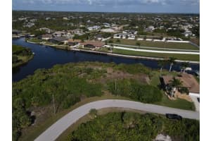 14235 FRUITPORT CIRCLE, PORT CHARLOTTE, FL 33981 Sold 09/12/25