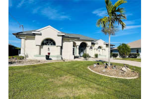 8 SPORTSMAN TERRACE, ROTONDA WEST, FL 33947 - MLS#MFRD6133777