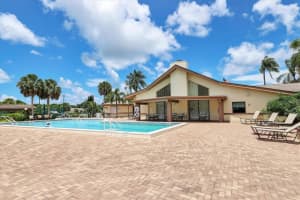 646 FOXWOOD BOULEVARD, ENGLEWOOD, FL 34223 Sold 04/04/24