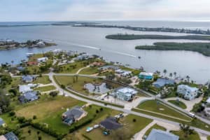 342 GREEN DOLPHIN DRIVE, PLACIDA, FL 33946 - MLS#MFRD6134109