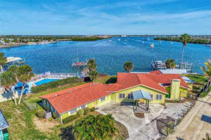 160 STANFORD DRIVE, ENGLEWOOD, FL 34223 Sold 01/18/25