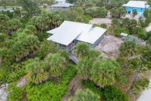 10500 YACHT BASIN DRIVE, PLACIDA, FL 33946 Sold 04/01/24