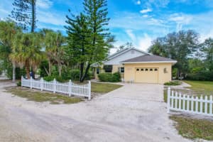 6122 GNARLED OAK DRIVE, ENGLEWOOD, FL 34223 Sold 02/20/24