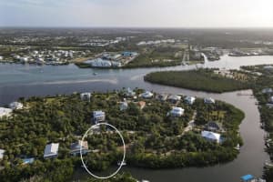 21 BAYSHORE CIRCLE, PLACIDA, FL 33946 - MLS#MFRD6134731