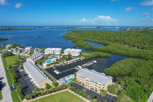 1960 OREGON TRAIL, ENGLEWOOD, FL 34224 - MLS#MFRD6135161