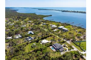 1150 BAYSHORE DRIVE, ENGLEWOOD, FL 34223 Sold 04/30/24