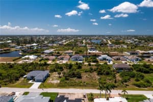 15101 CHINOOK WAY, PORT CHARLOTTE, FL 33981 - MLS#MFRD6136401