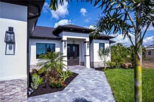 10401 SUNDAY DRIVE, PORT CHARLOTTE, FL 33981 - MLS#MFRD6136556