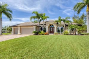 10686 HILLWOOD DRIVE, PORT CHARLOTTE, FL 33981 Sold 11/22/24