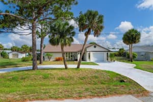 2076 MICHIGAN AVENUE, ENGLEWOOD, FL 34224 Sold 03/27/25