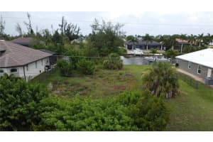 8356 TECUMSEH CIRCLE, PORT CHARLOTTE, FL 33981 - MLS#MFRD6137262