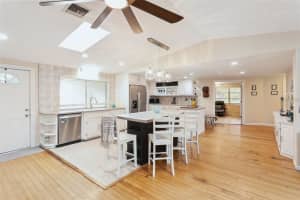 3621 ROSLYN RD, VENICE, FL 34293 Sold 10/15/24