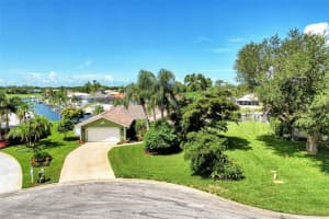 42 WATERFORD DRIVE, ENGLEWOOD, FL 34223 Sold 05/12/25