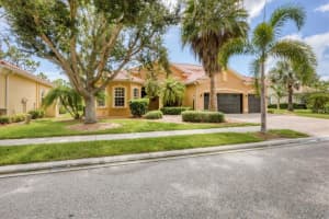 5275 ROYAL POINCIANA WAY, NORTH PORT, FL 34291 Sold 03/10/25