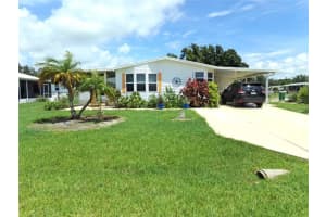 6246 Parakeet Rd, ENGLEWOOD