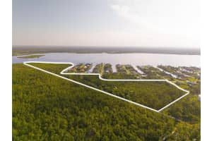 2925 VANCE TERRACE, PORT CHARLOTTE, FL 33981 - MLS#MFRD6137863