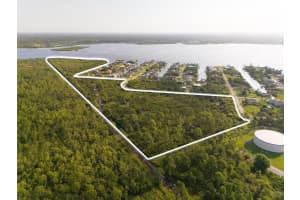 2925 VANCE TERRACE, PORT CHARLOTTE, FL 33981 - MLS#MFRD6137863