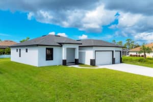 18 TEE VIEW ROAD, ROTONDA WEST, FL 33947 Sold 02/24/25