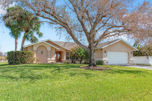 7062 SPINNAKER BOULEVARD, ENGLEWOOD, FL 34224 Sold 12/30/24