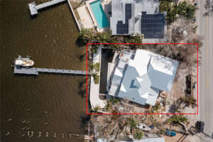 8037 MIDNIGHT PASS ROAD, SARASOTA, FL 34242 Sold 02/12/25