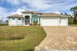 12194 EVERGLADES AVENUE, PORT CHARLOTTE, FL 33981 - MLS#MFRD6138875