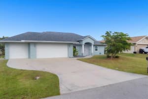 15832 HENNIPEN CIRCLE, PORT CHARLOTTE, FL 33981 Sold 01/17/25