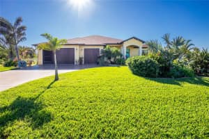 109 BONITA DRIVE, ROTONDA WEST, FL 33947 Sold 10/01/25